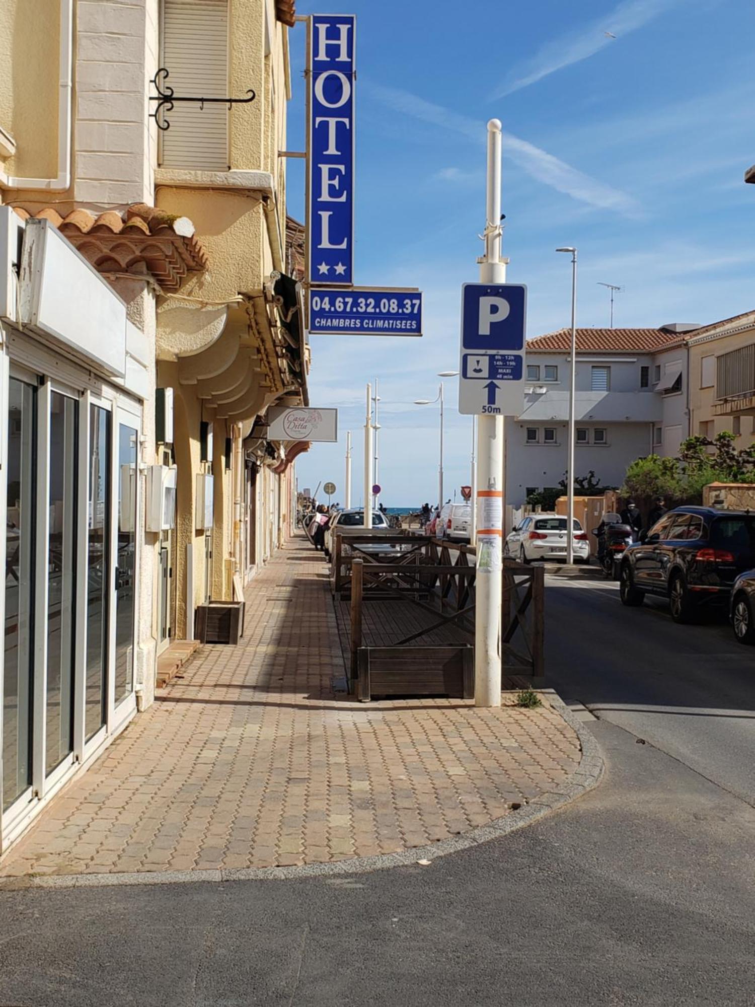 Hotel De La Plage 2 Etoiles Valras-Plage Exterior photo