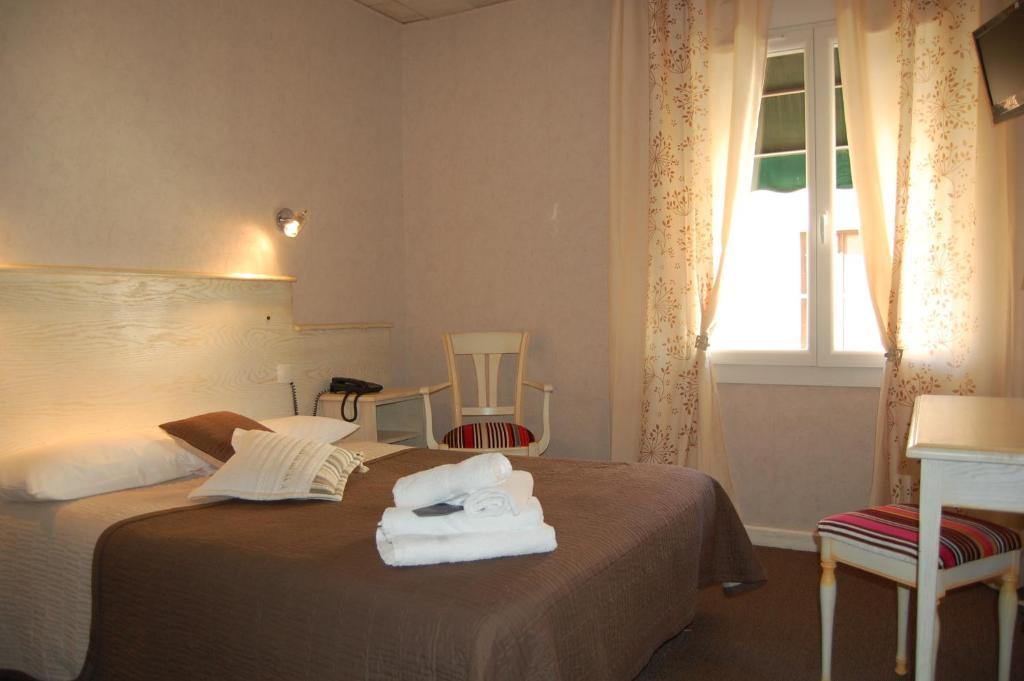 Hotel De La Plage 2 Etoiles Valras-Plage Room photo